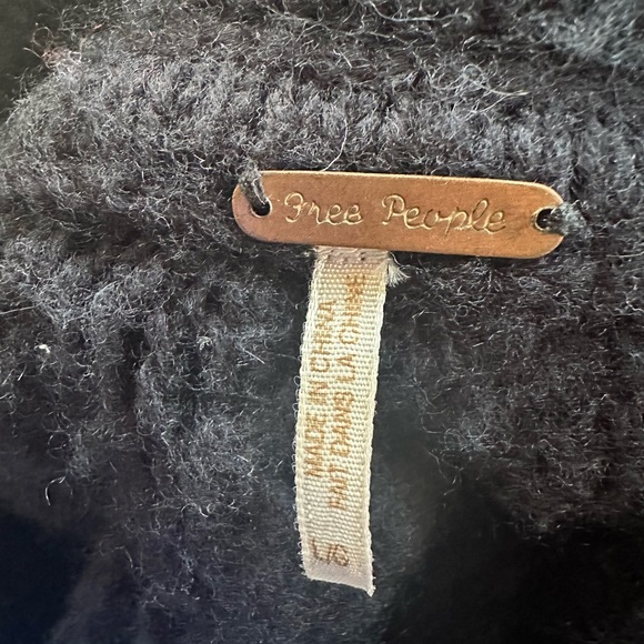 VTG Free People Black Wool Chunky Knit Cropped Cardigan Wrap Sweater - Picture 3 of 8